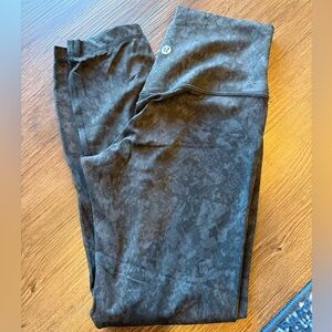 Lululemon Align High Rise 25” in Hideaway Camo Deep Coal